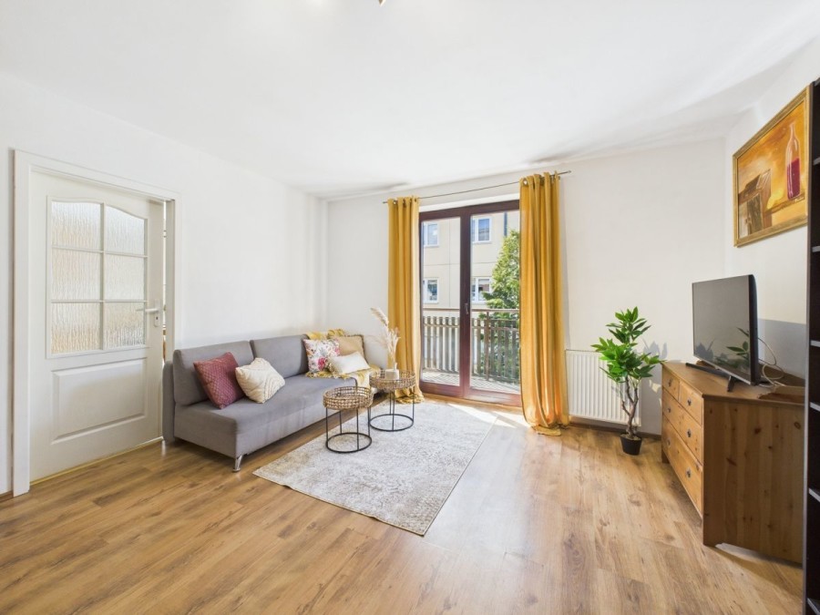 Wrocław, Klecina, Szparagowa, Kawalerka z osobną kuchnią | Klecina | duży balkon