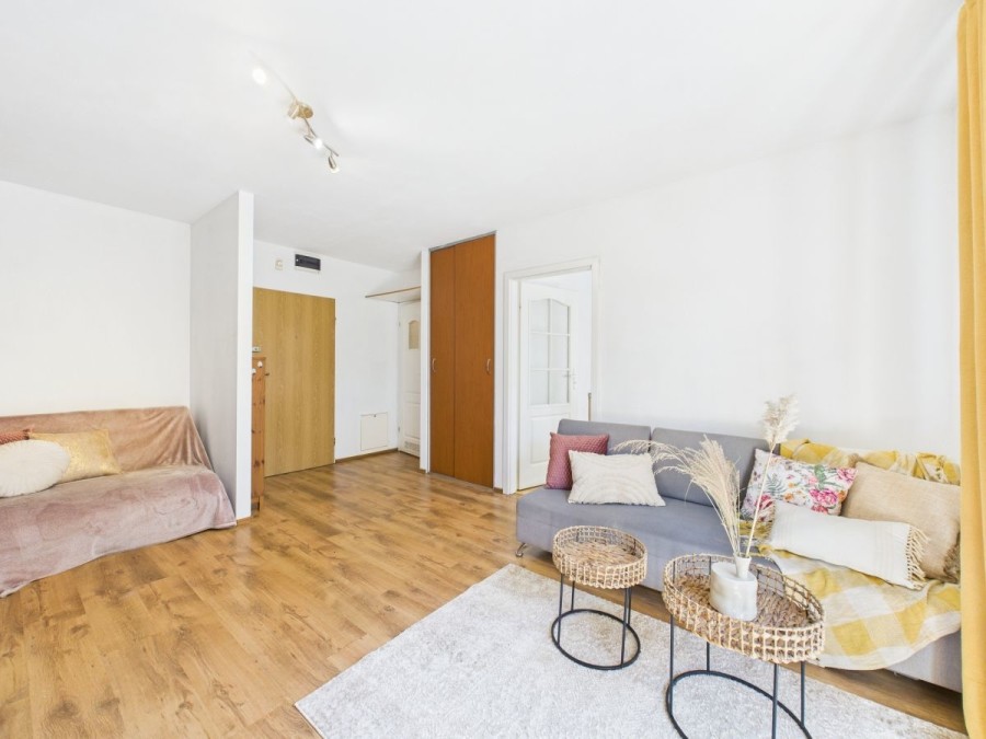 Wrocław, Klecina, Szparagowa, Kawalerka z osobną kuchnią | Klecina | duży balkon