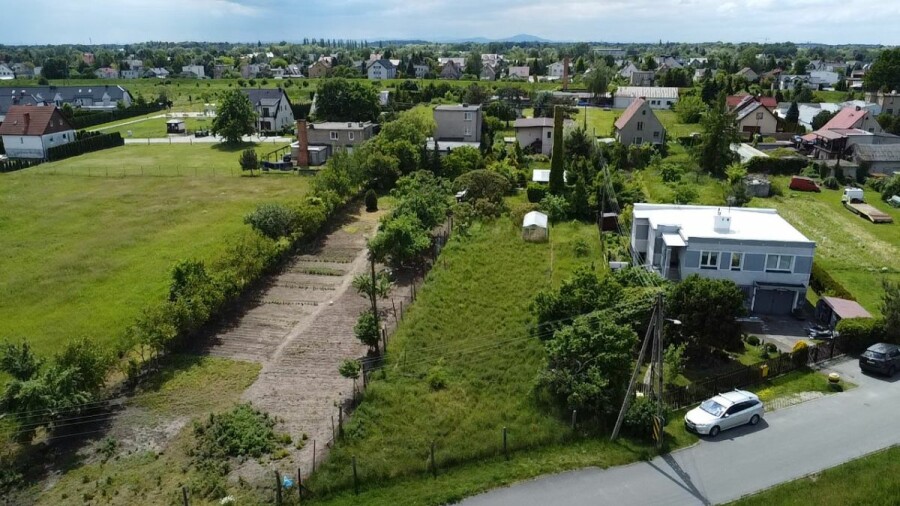 powiat wrocławski, Radwanice, Starowiejska, Dojazd asfaltowy | tereny spacerowe | blisko media