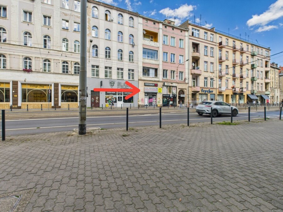Wrocław, Przedmieście Oławskie, Marsz. Józefa Piłsudskiego, Lokal na parterze | antresola | witryna