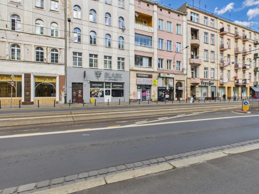 Wrocław, Przedmieście Oławskie, Marsz. Józefa Piłsudskiego, Lokal na parterze | antresola | witryna