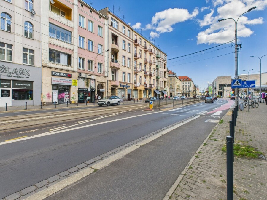 Wrocław, Przedmieście Oławskie, Marsz. Józefa Piłsudskiego, Lokal na parterze | antresola | witryna